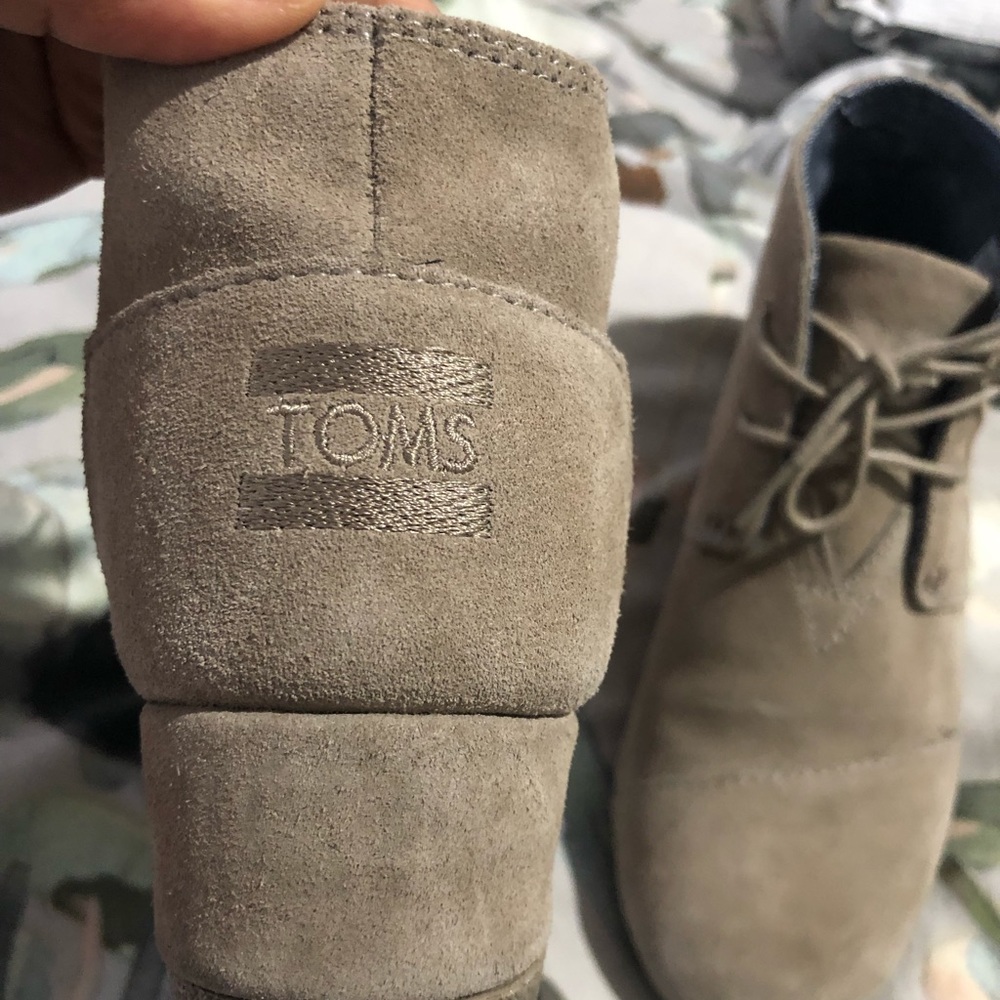 Toms desert wedge youth